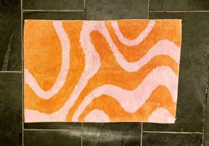 New Urban Outfitters Bath Mat. NWOT 20" X 30" - Picture 1 of 4
