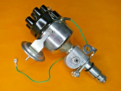 TRIUMPH GT6 (1966-1975) POINTS IGNITION DISTRIBUTOR (6 cylinder Delco type) - Image 1 of 4