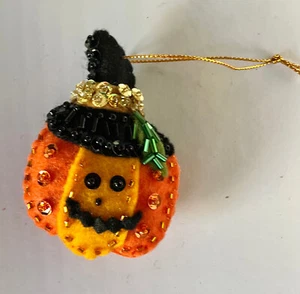 Halloween Jack 'o Lantern Pumpkin w Witch Hat Felt Ornament, handmade, 3" high - Picture 1 of 2