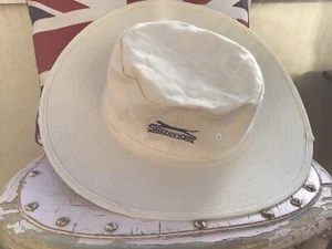 Slazenger Cricket Hat Size S/M Worn Once - Picture 1 of 5