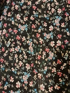 Floral Printed Georgette Fabric 150CM WIDE PRICE PER METRE - Picture 1 of 2