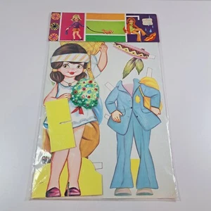 Muñeca de papel Malipiero vintage años 60 12-1/2" de alto completa sin cortar - Imagen 1 de 4