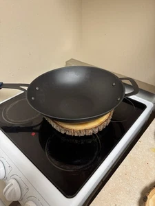 Wok pre-stagionato Tramontina 12,5” acciaio al carbonio 12,5 in 31,7 cm spedizione gratuita - Foto 1 di 15