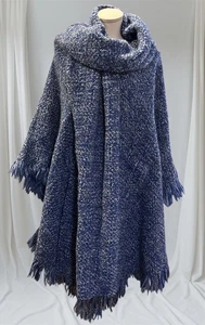 Vintage Weave O’The Irish Wollmischung Cape Wickel Strick blau weiß mit Fransen - Bild 1 von 8
