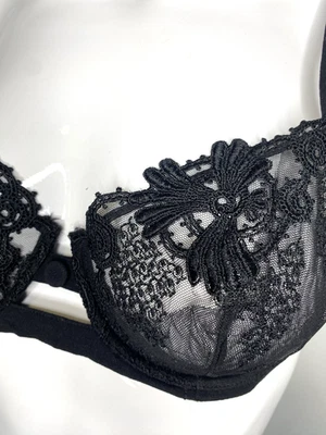 Lencería sujetador bordado malla encaje negro La Perla 32D Foto 1 de 4