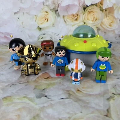 Lote de 7 juguetes Ryan’s World SPACESHIP miniatura figuras oro pirata karate Foto 1 de 4