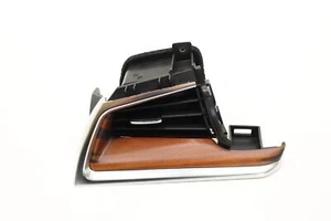 Cadillac XT5 2017-2025 tablero delantero izquierdo rejilla de ventilación de aire OEM 23226347 MARRÓN_HN9 - Imagen 1 de 12
