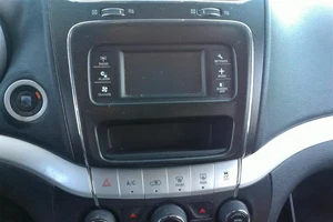 Pantalla Info-GPS-TV montada en tablero pantalla de 4,3" compatible con 11-17 JOURNEY 83723 - Imagen 1 de 7