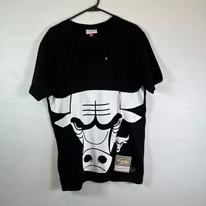 CAMISETA MITCHELL & NESS HARDWOOD CLASSICS CHICAGO BULLS DOBLE LOGOTIPO IMPRESIÓN GRÁFICA M - Imagen 1 de 5