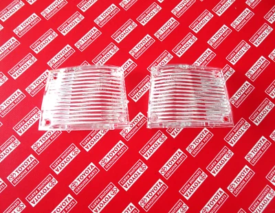 Lentes delanteras Toyota Celica 1974 1975 1976 1977 TA23 RA23 RA24 TA26 RA28 RA28 Foto 1 de 4