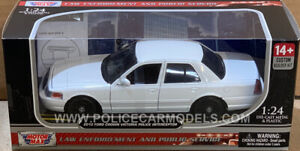 Motormax 1/24 2010 Ford Crown Victoria Police Car Blank White With Parts 76469