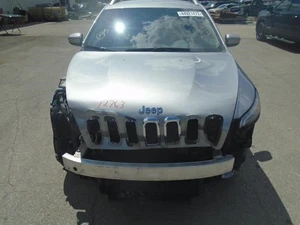 Chassis ECM Supply Power Distribution Center Fits 15 CHEROKEE 1408422 - Picture 1 of 12