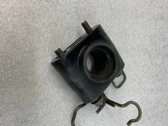 Poste de abrazadera de columna de vástago de dirección Suzuki Ozark 250 2002 sin buje Foto 1 de 1