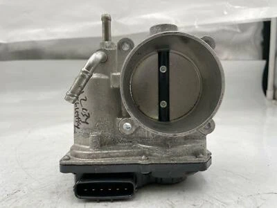 Subaru Legacy 2016 sedán 2,5 L carrocería del acelerador ⭐⭐⭐8 k millas⭐⭐⭐ 16112aa38a; 2t1817800447 Foto 1 de 4