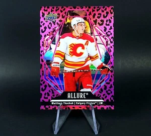 Matthew Tkachuk SSP 2022-23 Allure Pink Leopard Flames Panthers cubierta superior - Imagen 1 de 13