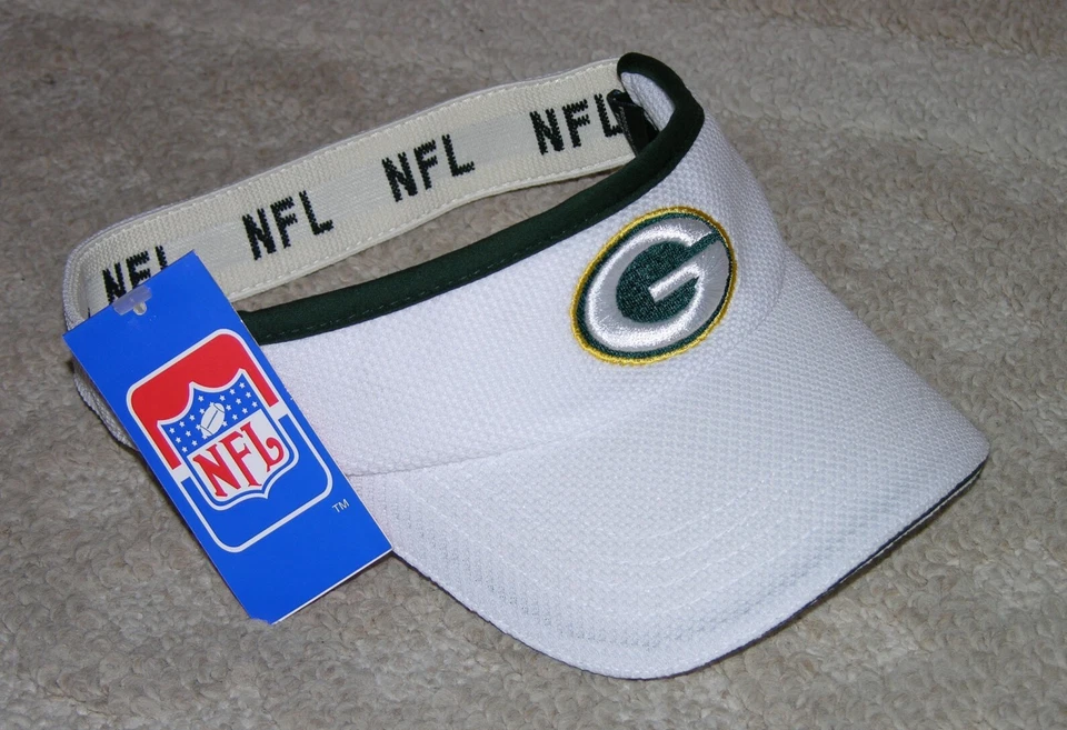 Green Bay White带深绿色装饰遮阳板 — 第 1/1 张图片