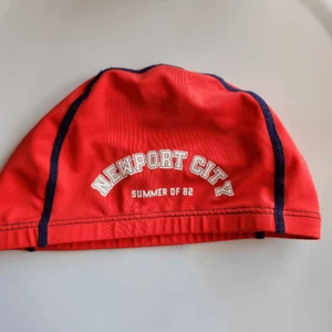 Zara boys youth red swim cap Newport City summer of 82 ages 6-10 - Picture 1 of 4