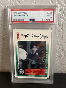 2000 Victory - Junior Circuit #440 Ken Griffey Jr - Picture 1 of 3