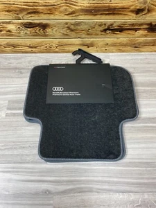 Alfombrillas textiles traseras originales Audi Q3 F3 Premium 83A061276MNO NUEVAS - Imagen 1 de 1