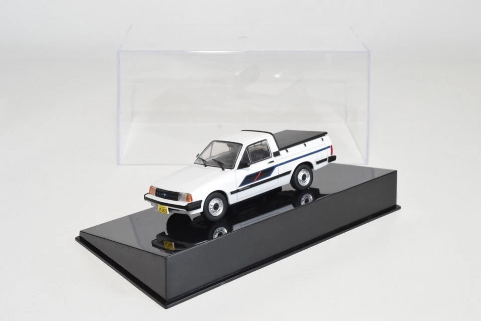 Chevrolet Chevy 500 SL/E 1988 camioneta pickup B8 1:43 ALTAYA ATLAS IXO BLANCA SIN USAR, EN CAJA Foto 1 de 4