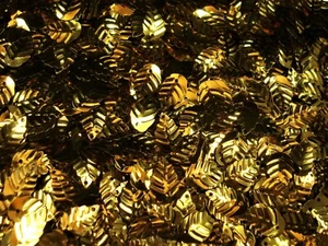Sequins Leaves 14mm Metallic Gold 25g DIY Crafts Art Decorating - Picture 1 of 2