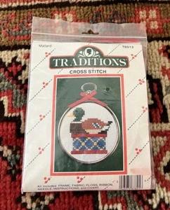 Kit Ornamento Punto Croce di Traditions Mallard Anatra Vacanze Natale NUOVO - Foto 1 di 2