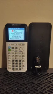 TI-83 Premium CE Edition Python Calculatrice Examen Texas Instruments + chargeur - Photo 1/1