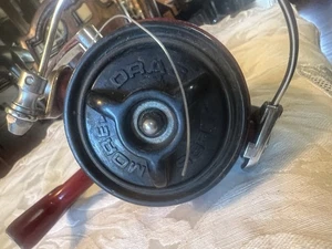 FISHING REEL  Penn Long Beach 60 Conventional  Yellow Handle - Picture 1 of 4