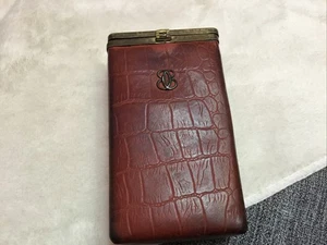 Rare étui à cigarettes vintage Lady Buxton simili cuir bordeaux rabattable rigide 4" - Photo 1/8