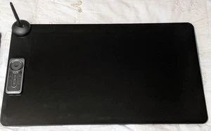 Wacom Cintiq Pro 4K 24" Creative Pen Display, in scatola originale con penna e supporto - Foto 1 di 24