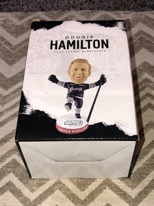 NUOVA IN SCATOLA NEW JERSEY DEVILS DOUGIE HAMILTON TERZA MAGLIA BOBBLEHEAD NHL HOCKEY - Foto 1 di 3