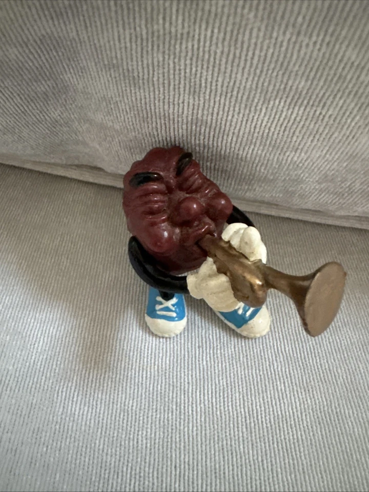 California Raisins Hardees Series #2 1988 Trumpy TruNote – Trumpet / Blue shoes - Image 1 of 4