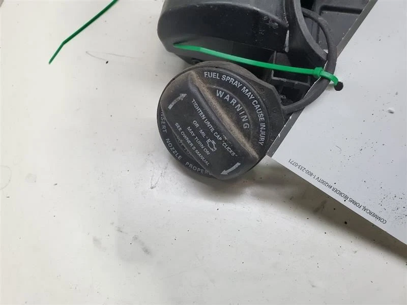 Audi A4 2010-2018, tapa combustible, 2,0 L, número de pieza: 8K0-201-550-N Foto 1 de 4