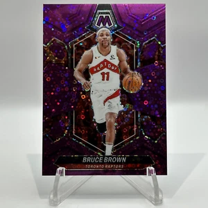 2023-24 Panini Mosaic BRUCE BROWN #185 Viola Fast Break Mosaic /50 - Raptors - Foto 1 di 3