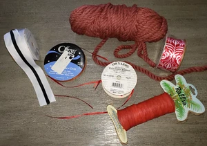 ¡LOTE GRANDE DE CINTA ARTESANAL DE NAVIDAD TODOS LOS DÍAS RAFIA LOTE LIMPIO! - Imagen 1 de 1