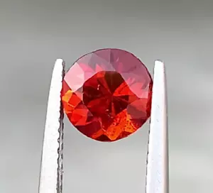VS 1.79 Ct Natural Reddish Orange Garnet Gemstone Round Cut From Madagascar - Picture 1 of 3