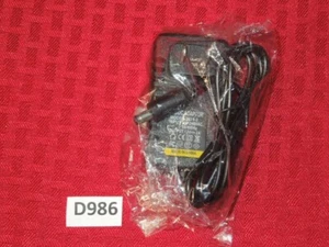 AC/DC Adapter Netzteil MD1-3 12V 2A - Bild 1 von 4