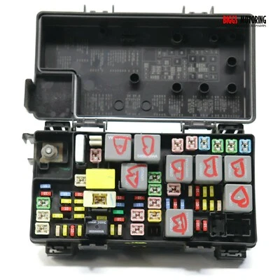 Dodge Nitro Liberty TIPM 2008-2009 caja de fusibles eléctrica totalmente integrada 04692235AE Foto 1 de 4