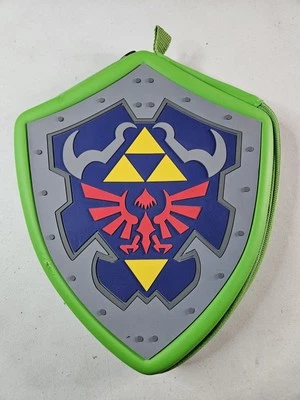 Funda The Legend of Zelda Hylian Shield DS, para Nintendo 3DS de Power A Foto 1 de 4