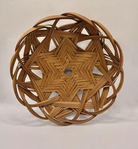 Wicker Basket 8 1/2” Diameter “Star Of David” - Picture 1 of 4