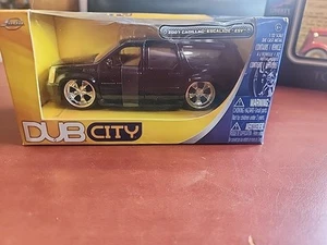 Jada Toys 2007 Cadillac Escalade ESV 1:32 Die Cast Opening Doors - Picture 1 of 8