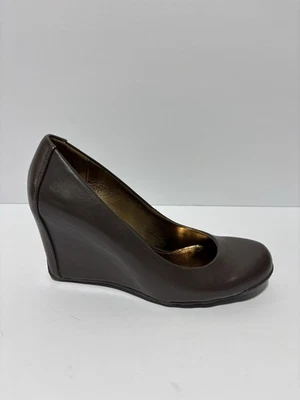 Kenneth Cole Reaction Women’s Did U Tell Wedge Pumps, Size 8 M - Image 1 of 4