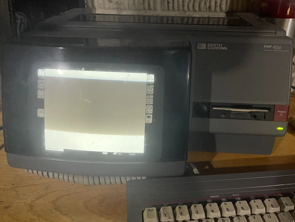 Máquina de escribir Smith Corona PWP 425 sistema de oficina procesador de textos personal de colección funciona Foto 1 de 4