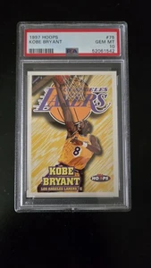 Kobe Bryant Hoops SP 1997-98 base PSA 10 gemas ¡Como nuevo! TARJETA #75! LAKERS! 2º AÑO! - Imagen 1 de 4