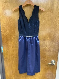 Women NWOT " After Six " blk & satin navy blue sleeveless cocktail dress Size 6 - Picture 1 of 2