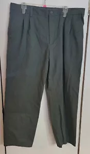 Pantalones de vestir informales de negocios chinos verde oliva Amazon Essentials 38x29 para hombre - Imagen 1 de 5