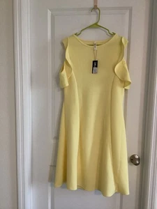 24seven Damen gelb Rüschen A-Linie knielanges Kleid Plus Größe 1x Freizeit neu mit Etikett - Bild 1 von 5