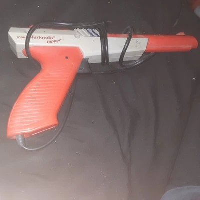 Nintendo NES Zapper 1985 оранжевый серый - Изображение 1 из 4