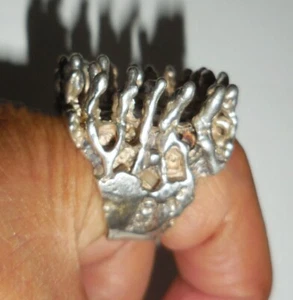 ANELLO VINTAGE 41 GRAMMI GRANDE ARGENTO STERLING MISURA 12,5 DESIGN GOTICO MOTOCICLISTA - Foto 1 di 12