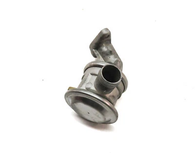 2003 BMW 325Ci CONVERTIBLE (E46) 2.5L (M54) ENGINE  EGR EXHAUST CHECK VALVE - Image 1 of 4